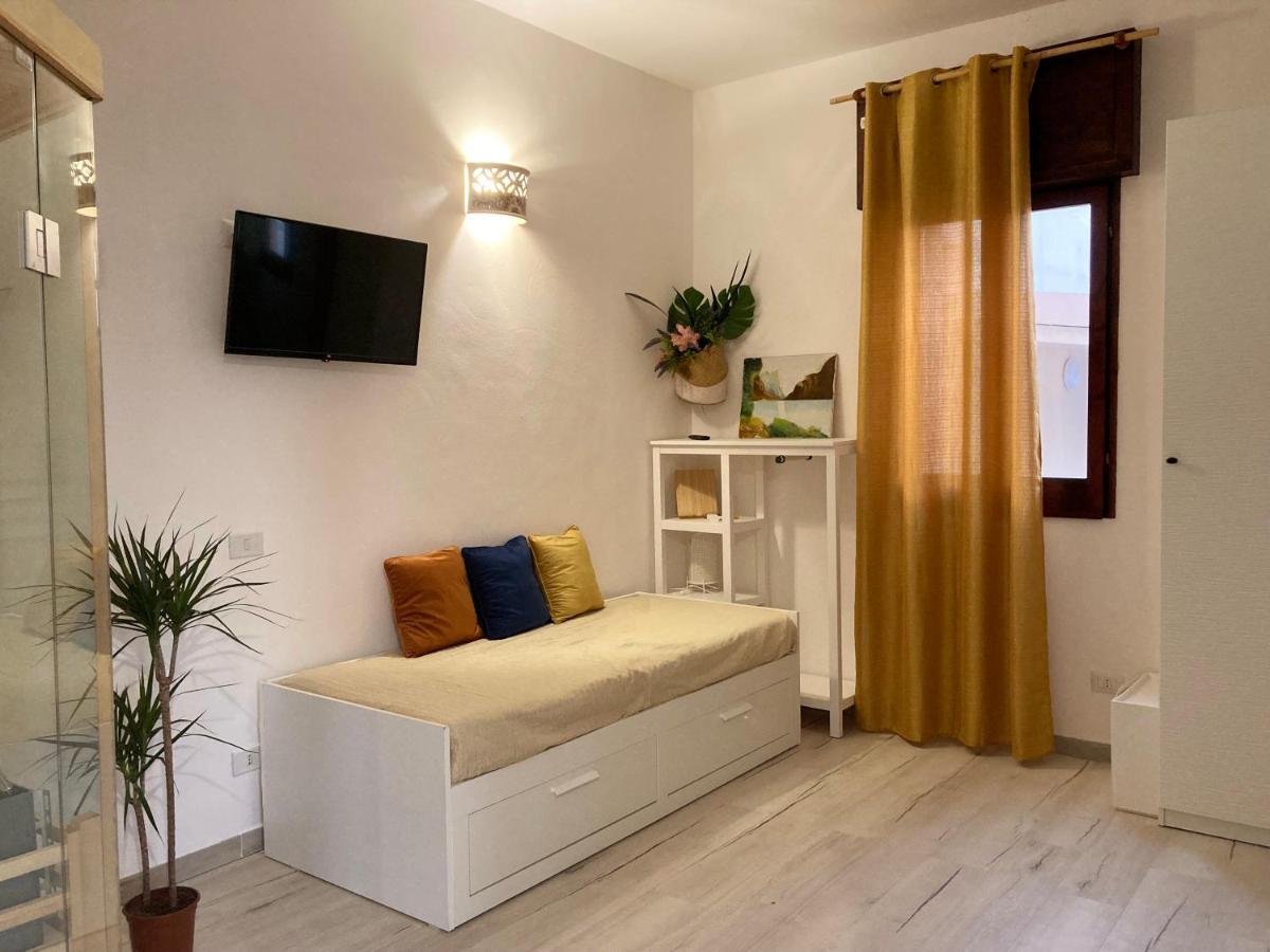 Noemi Holiday House Agnone Bagni Eksteriør bilde